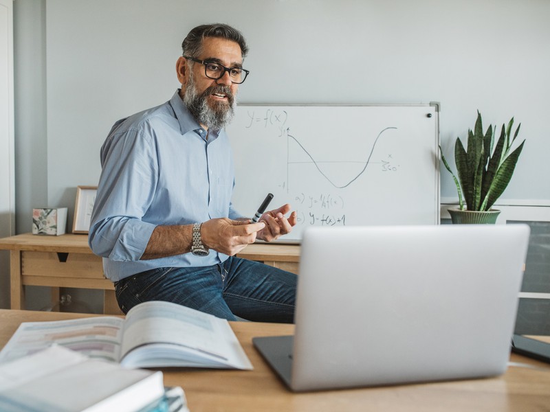 Kostenloser englischsprachiger Online-Kurs: Natural, social and economic forced shaping the mineral industry - how will the mineral industry evolve?