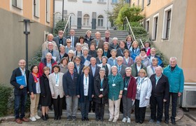 Goldenes Diplom: Wie sich das Chemiestudium in 50 Jahren verändert hat