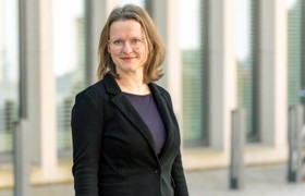 „Stärken besser sichtbar machen“: Neue Dezernentin für Kommunikation