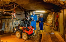 Staatsminister Gemkow zu Besuch an der TUBAF