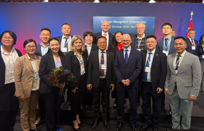 Das Projekt „SusCE – Aufbau von Ingenieurkapazitäten für eine nachhaltige und widerstandsfähige Kohlenstoffwirtschaft in der Mongolei“ gewinnt den Ideenwettbewerb beim German Mongolian Science Day.