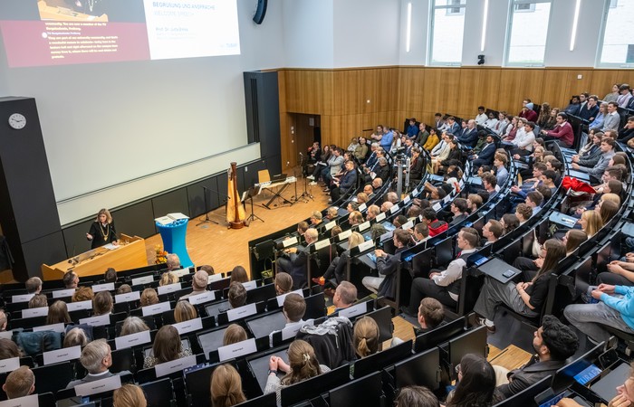 Das Wintersemester ist gestartet mit zwei neuen Studiengängen und einem neuen internationalen Doppelmasterabschluss